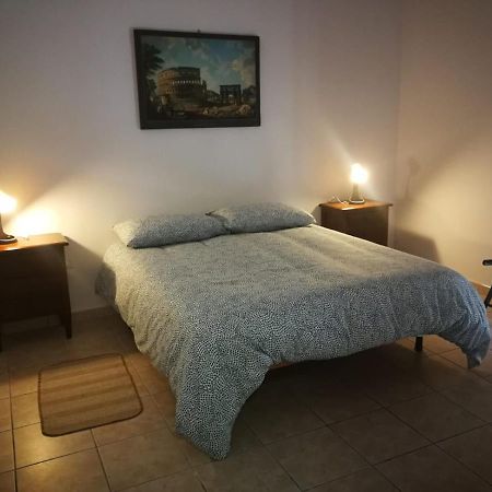 Mary Rose Bed and Breakfast Castel Volturno Exteriör bild